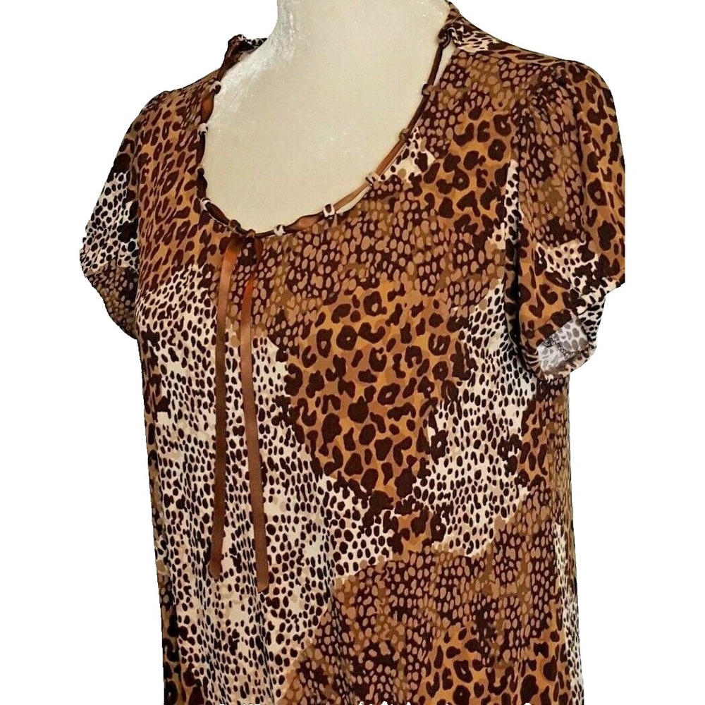 Susan Lawrence Top Women's Medium Stretch Animal Print Ribbon Neck Ruffle Hem
